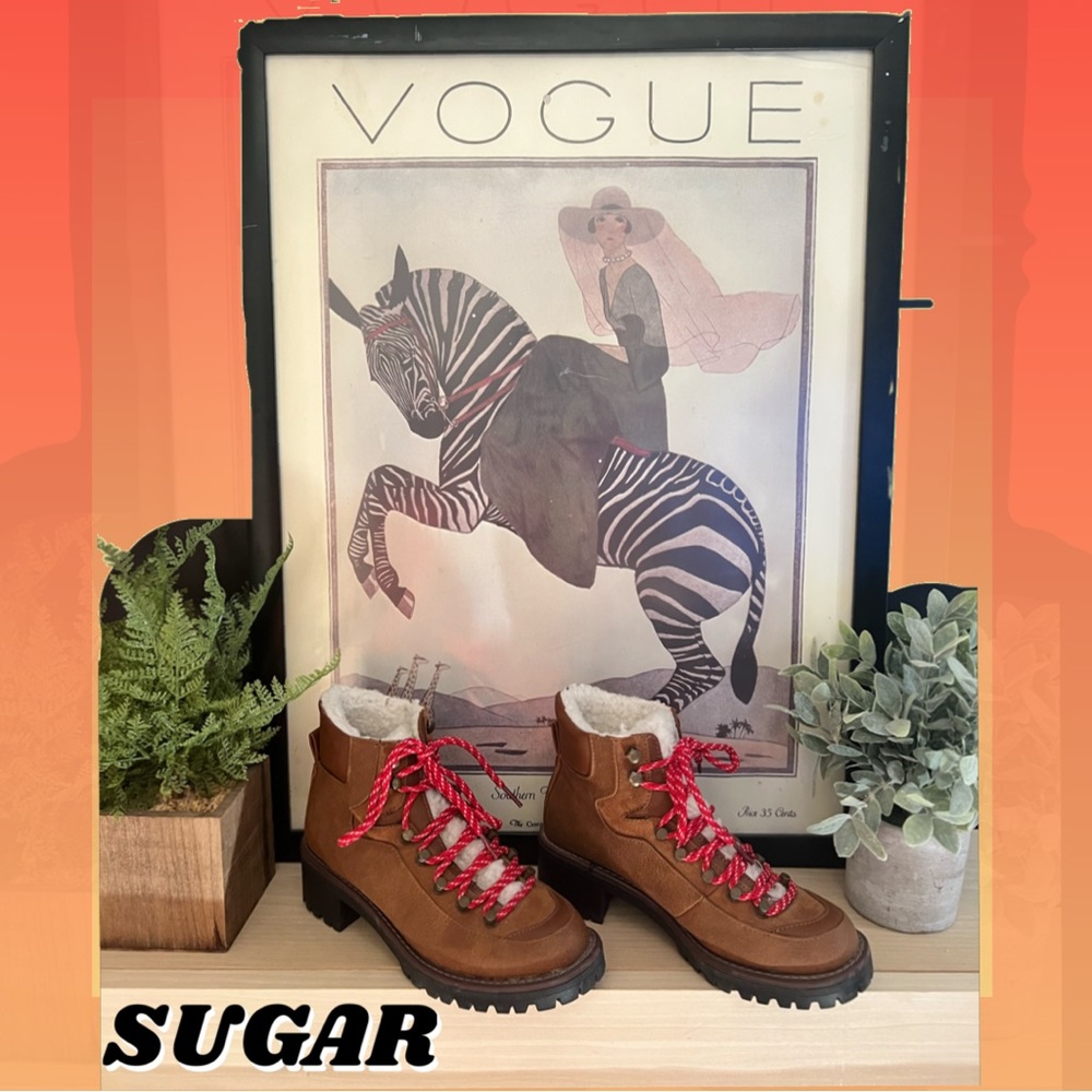SUGAR-  'Martie' Casual/Comfort Holiday Outdoor Ankle Boots - Size: 6.5M NWOT